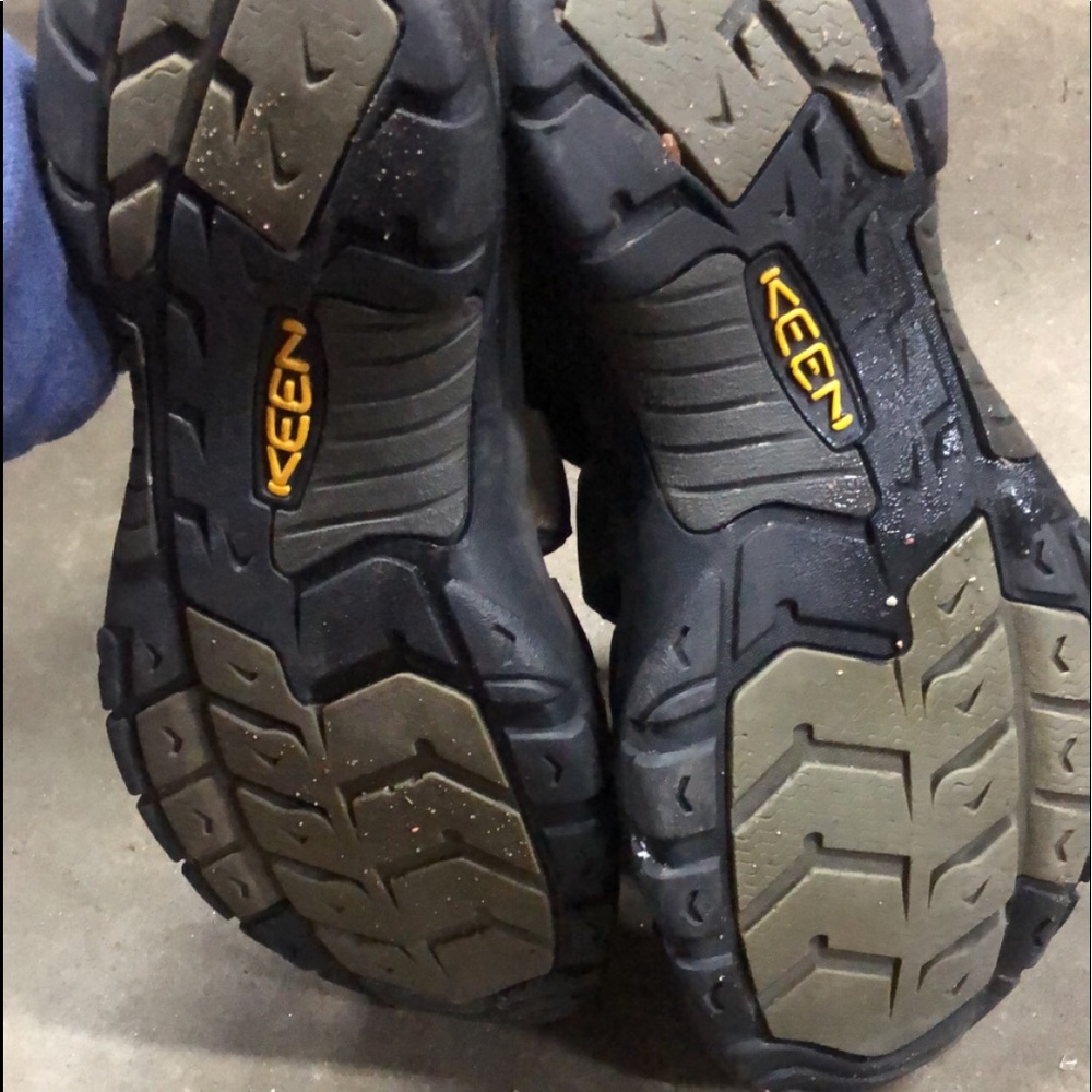 Mens Keens